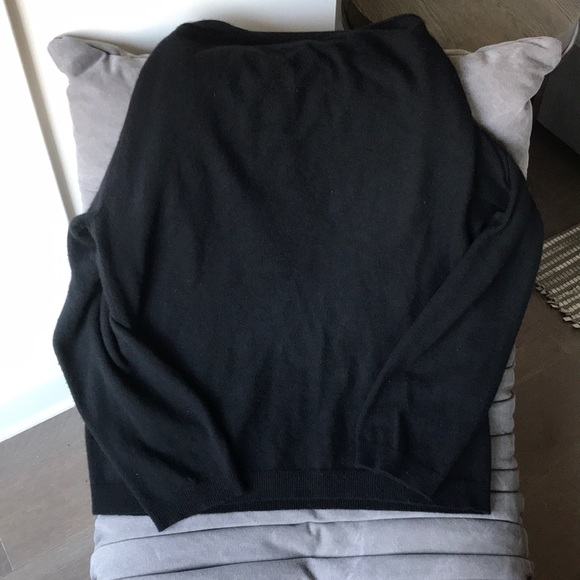 Men’s Cashmere Sweater - Picture 3 of 3